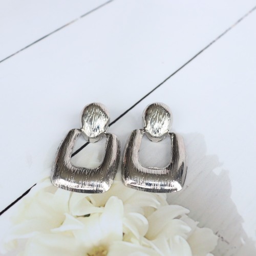 Maxi Aretes Cuadrados Plateados