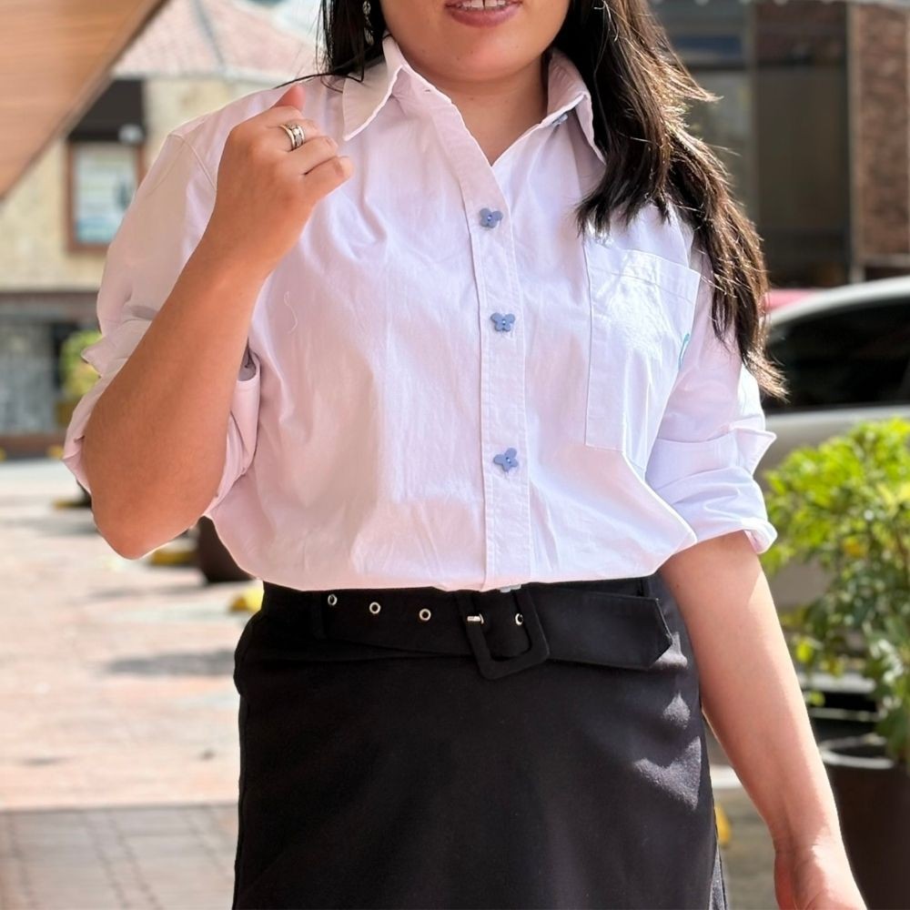 Camisa Blanca con cuello rígido para mujer en bogota